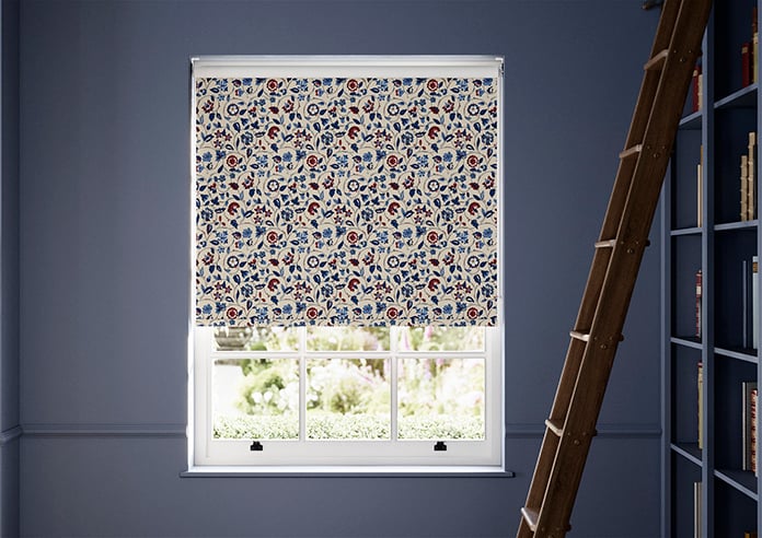 Land & Shore Esther (Blackout), Blue Red - Twist&Fit Roller Blind - Image 3